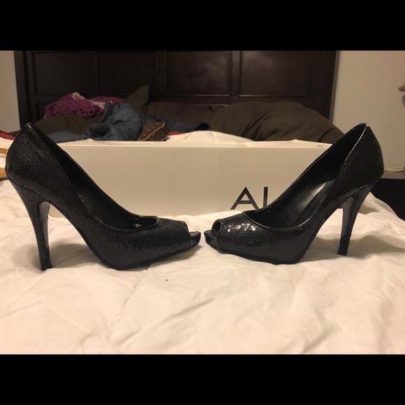 Aldo black sequin peep toe pumps - Picture 3 of 5